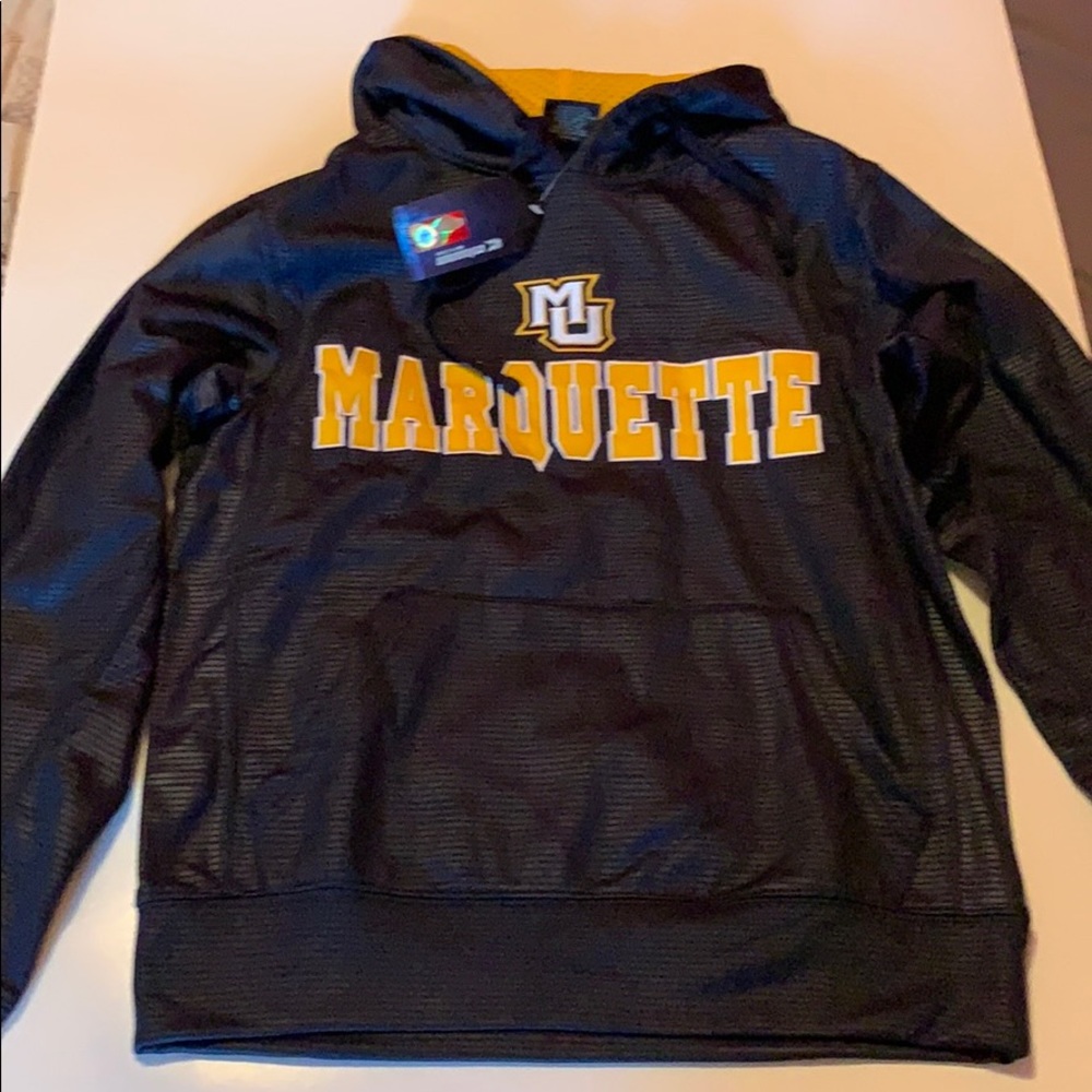 Marquette Men’s pullover hoody